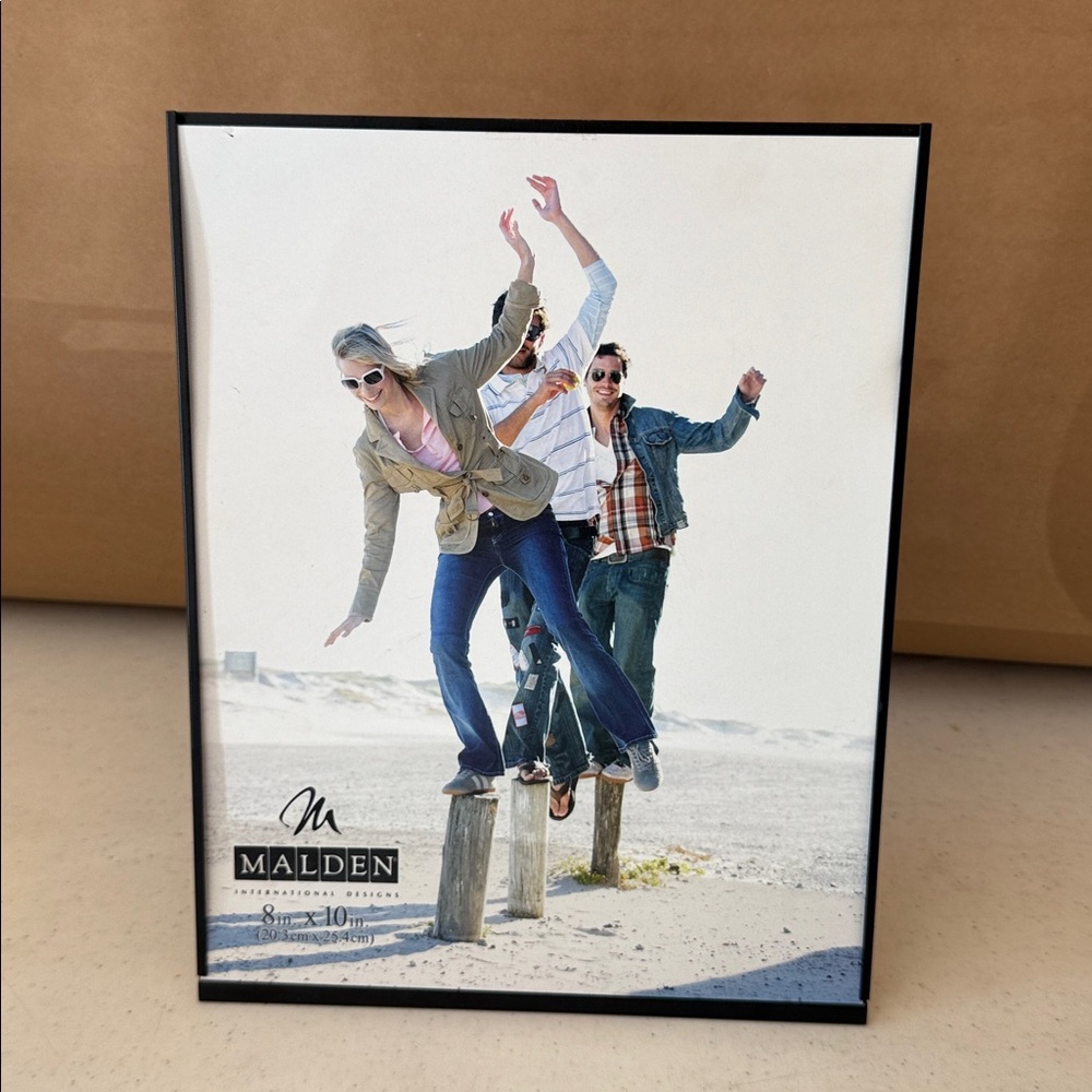 Malden Sleek Black Photo Frame